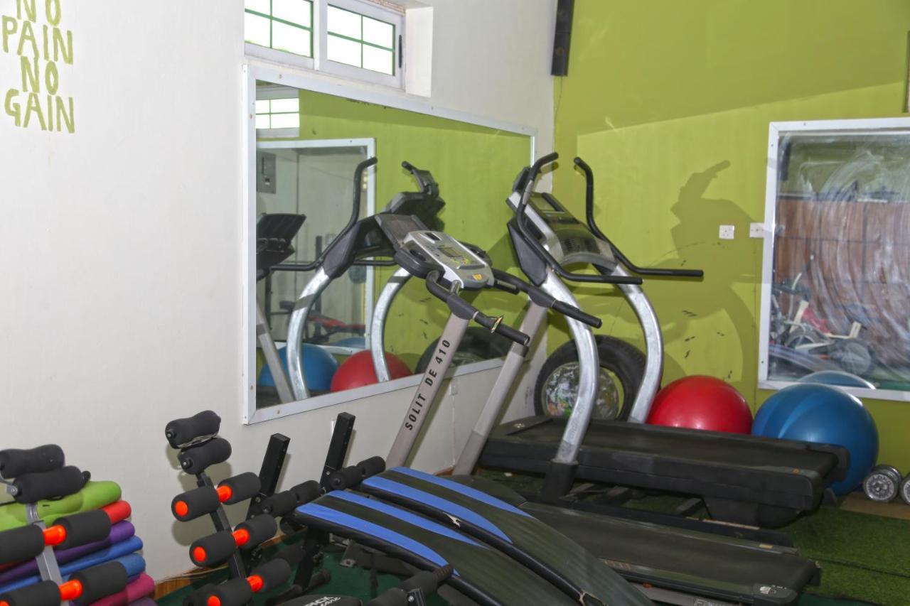 Grand Star Hotel North Legon エクステリア 写真