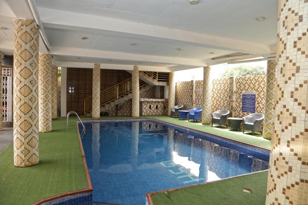 Grand Star Hotel North Legon エクステリア 写真