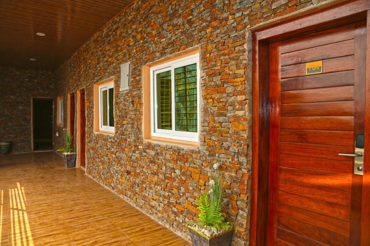 Grand Star Hotel North Legon エクステリア 写真