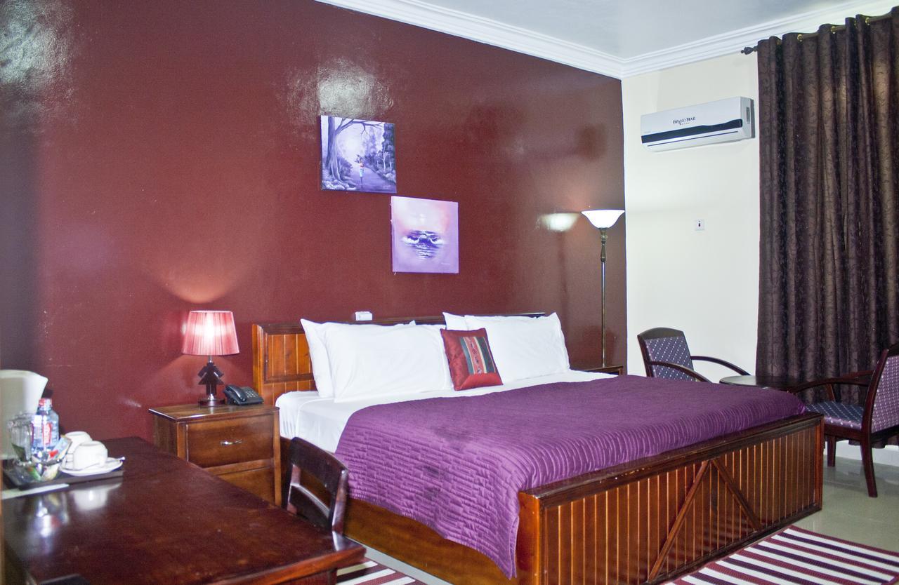 Grand Star Hotel North Legon エクステリア 写真
