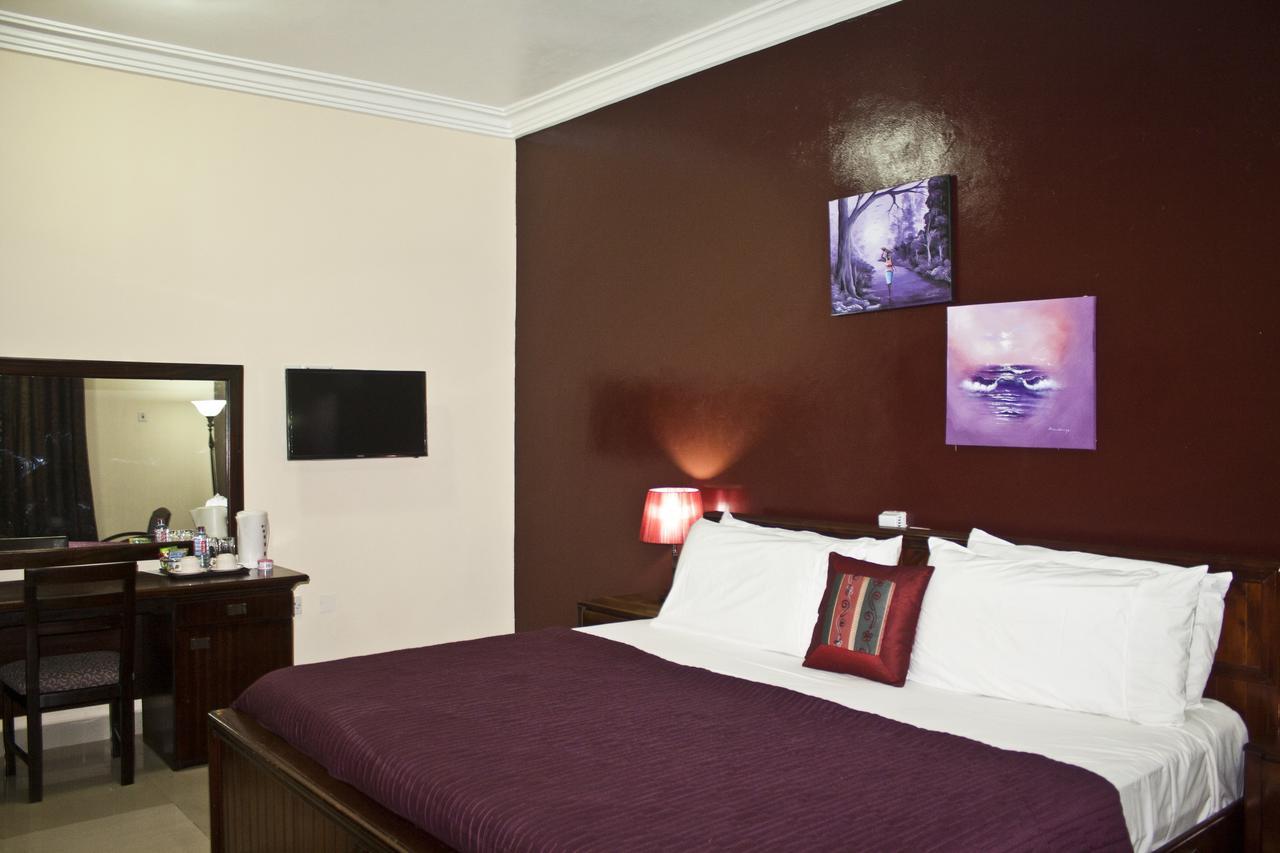 Grand Star Hotel North Legon エクステリア 写真